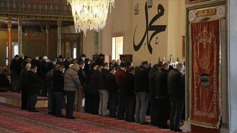 Prof. Dr. Nihat Hatipoğlu kaleme aldı: Sen cennette insanlar ateşte mi?-5