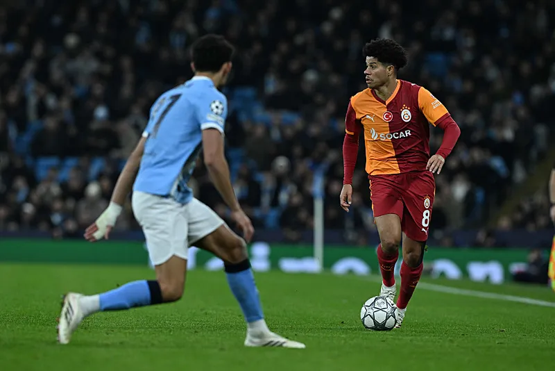 Galatasaray'da orta saha transferi bitiyor! Devler Ligi için 3. futbolcu bulundu - 6