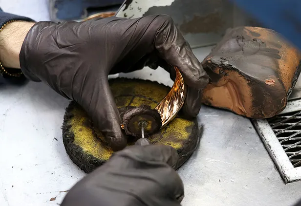 herkes-cope-atiyor-ama-icinden-altin-cikti-icinde-yok-yok-7den-70e-herkes-pesine-dustu-sakin-kaptirmayin-1693902831361.jpg 7'den 70'e herkes peşinde sakın kaptırmayın! Bilmeden çöpe atıyorsunuz ama içinden bakın ne çıktı-9