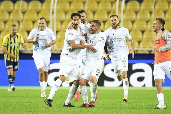 Fenerbahçe evinde Konya’ya boyun eğdi! Bu sezon ligde ilk kez kaybetti-4