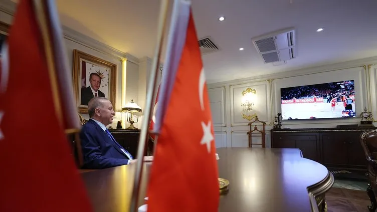 ▶️ Başkan Recep Tayyip Erdoğan 12 Dev Adam’ın zaferine böyle eşlik etti!
