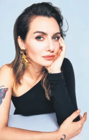 Birce Akalay ile Sadettin Saran'dan sürpriz buluşma!