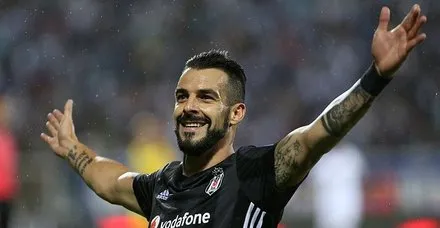 Negredo Al Nassr ile anlaşma sağladı