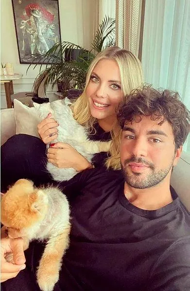 Tartışma büyüdü! Eda Ece Ebru Şahin’i engelledi