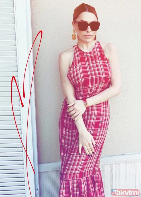 33 yaşındaki yakışıklı oyuncu, son birkaç gündür Ulus'taki lüks bir sitede bulunan evinde kalıyordu. Bir ara sevgilisinin yanına giden Hadise'nin, Survivor...