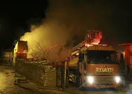 Uşakta iki katlı binada çıkan yangın söndürüldü