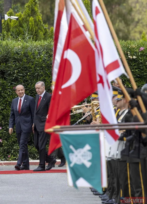 Seçim sonrası ilk yurt dışı ziyareti: Başkan Erdoğan, Kuzey Kıbrıs'ta! Dikkat çeken pankart: Sevdamız Mavi Vatan - 15