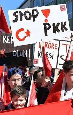 Avrupa'daki Türkler teröre karşı meydanlarda olacak