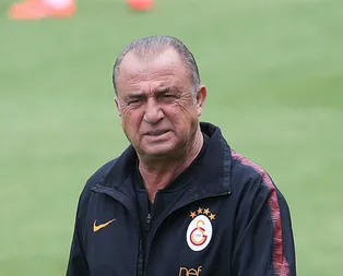 Fatih Terimden sürpriz kadro! İşte Galatasaray - Başakşehir maçı 11leri...