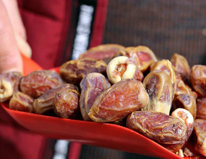 Ramazan’ın vazgeçilmezi hurmada da hile yapmışlar!