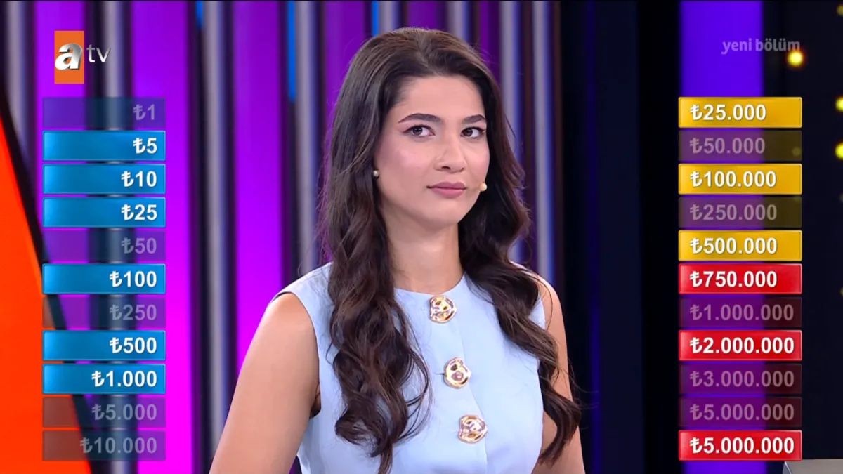 12-yasinda-gunde-14-saat-calisan-kardelenin-hayat-hikayesi-yurek-burktu-annemi-aramayin-1792015775843.png 12 yaşında günde 14 saat çalışan Kardelen'in hayat hikayesi yürek burktu: "Annemi aramayın"-5