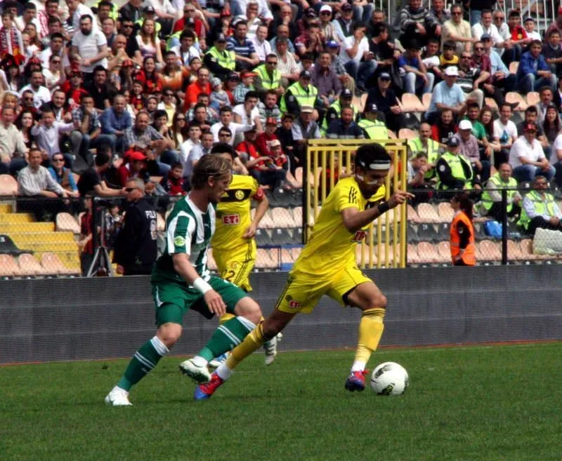 Eskişehirspor zirvede