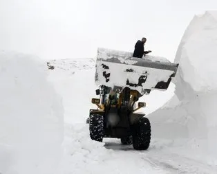 Muş’ta kar 10 metreye ulaştı