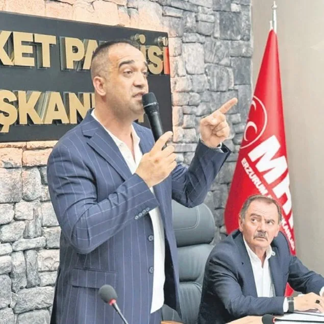 MHP sahaya iniyor