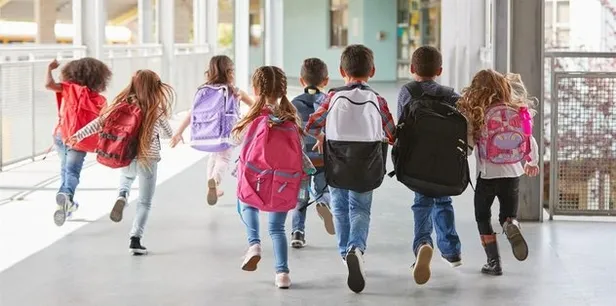 ogrencilere-uzen-haber-tatil-yok-netlesti-lise-ortaokul-ilkokul-anasinifi-o-tarihte-siralarinda-olacak-1704128865414.jpeg Karne dağıtımı öncesi lise, ortaokul, ilkokul, anasınıfı o tarihte sıralarında olacak: Öğrencilere üzen haber! Tatil yok, belli oldu!-2