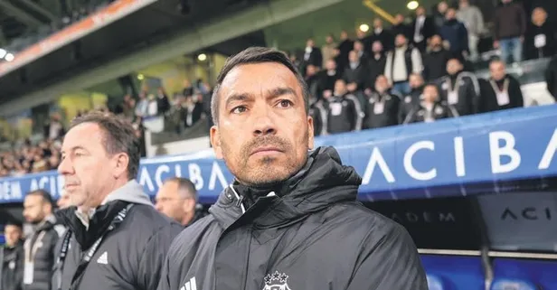 Bronckhorst: Futbolumuzu geliştireceğiz