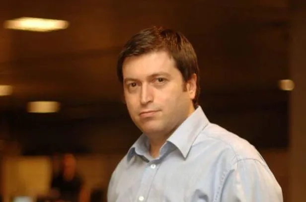 gazeteci-gorunumlu-muptezel-serdar-kuzuloglu-islamin-ve-insanligin-seckin-sahsiyeti-hz-ademe-galiz-soylemlerle-1642538791638.jpeg Serdar Kuzuloğlu, İslam'ın ve insanlığın seçkin şahsiyeti Hz. Adem'e galiz söylemlerle saldırdı-5