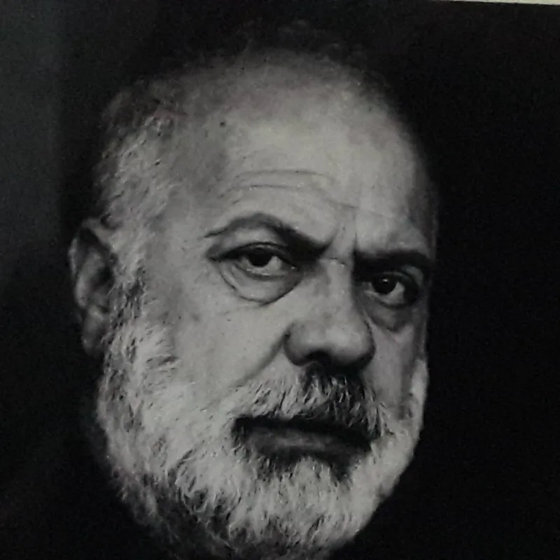 usta-oyuncu-ali-tutal-son-yolculuguna-ugurlaniyor-1771932424618.jpg Usta oyuncu Ali Tutal son yolculuğuna uğurlandı!-8