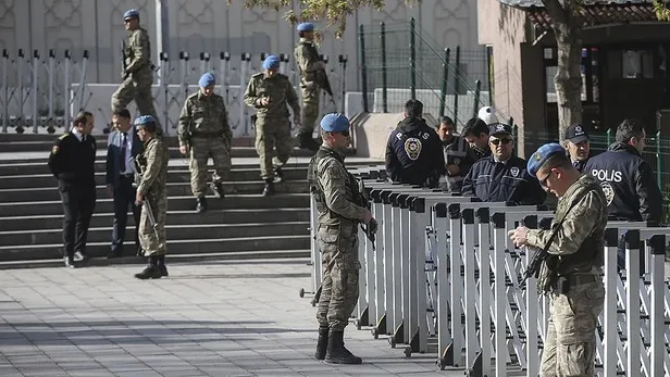 15 Temmuz darbe girişiminde 1 saatlik mesaj trafiği gerekçeli kararda! İlk mesaj 21.20'de: "Gizli" koduyla geçildi-5