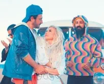 Ceylan yeni klibini sevenleriyle buluşturdu: Kamera arkasında renkli anlar yaşandı!