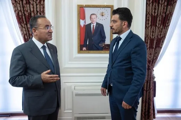 adalet-bakani-bekir-bozdag-yargi-ilk-kez-darbe-tesebbusune-katilanlara-biat-etmedi-1657865096633.jpg