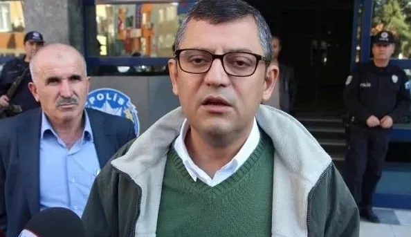 ilker-basbugdan-ozgur-ozele-feto-siperi-en-son-kisi-1780479400942.jpg İlker Başbuğ’dan Özgür Özel’e FETÖ siperi: “En son kişi” | Yalım bu işin neresinde | Bu gerçekleri duymadın mı Başbuğ-14