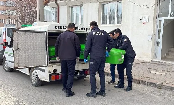 Sivas'ta kan donduran olay! Evinde ölü bulundu: 7 arkadaşı gözaltına alındı-2