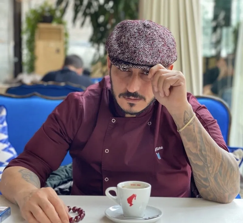 unlulere-ve-fenomenlere-uyusturucu-fuhus-operasyonu-elif-karaarslan-gozaltina-alindi-cem-adrian-ve-ilker-inano-1775982617452.jpeg "Fuhuşturucu" mekanlarına girildi! Elif Karaaslan ve Kısmetse Olur Cansel listede: Cem Adrian ve İlker İnanoğlu'na yakalama kararı-6