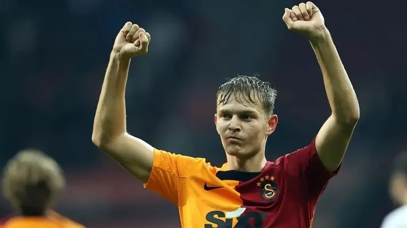 galatasarayda-ayrilik-resmen-aciklandi-1721153544867.jpeg Galatasaray'da ayrılık! Resmen açıklandı-3