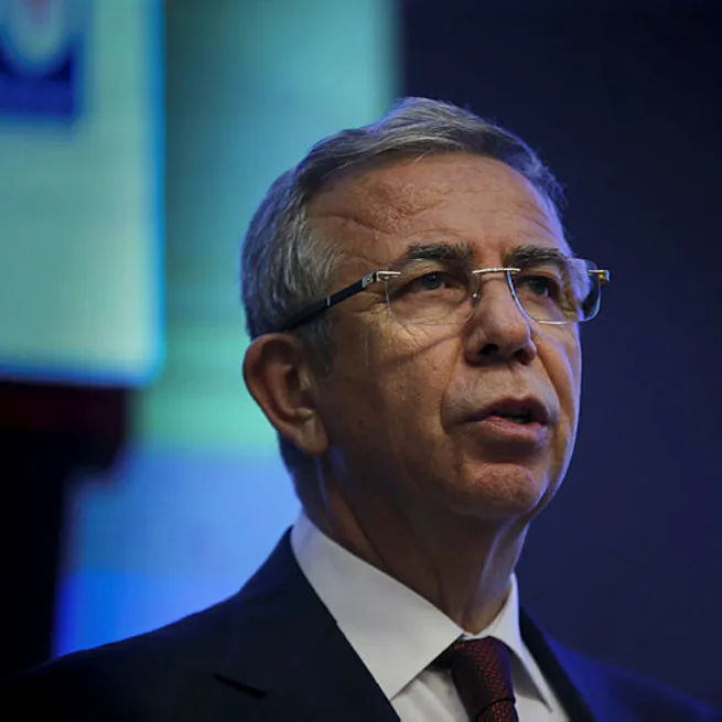 Mansur Yavaştan belediye çalışanlarına tehdit: Ya 7li koalisyonun Cumhurbaşkanı adayı Kemal Kılıçdaroğluna oy verirsiniz ya da kovulursunuz