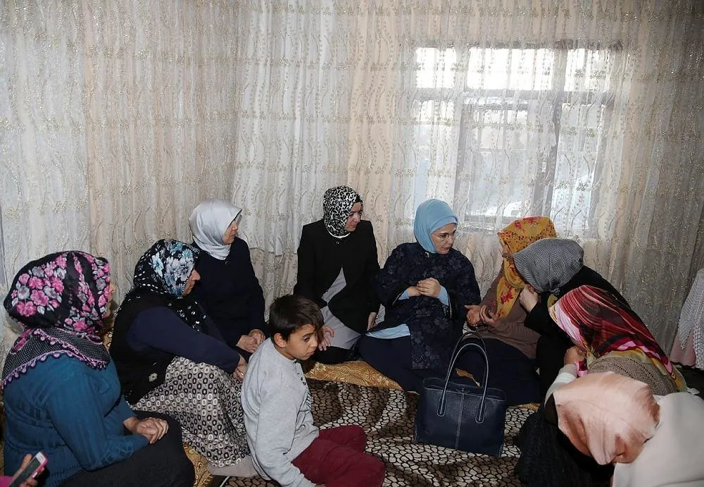 Emine Erdoğan, Siirt'teki maden faciası bölgesinde-2