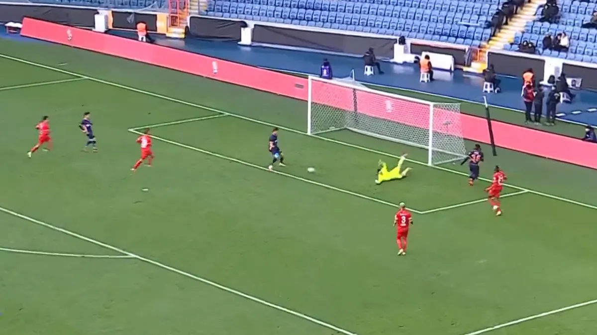 Başakşehir - Bolusppor maçında ilginç an! Bertuğ Yıldırım'ın kaçırdığı gol şaşırttı