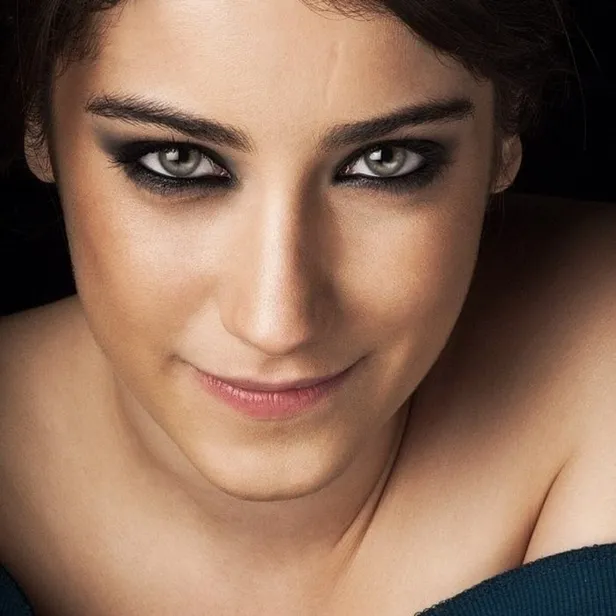 Hazal Kaya, saplantılı hayranından yine şikayetçi oldu-7