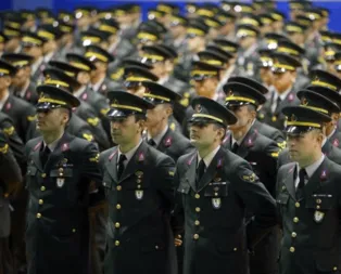 Yedek astsubay nedir? Maaşı ne kadar, başvuru şartları neler ve kimler başvurabilir?