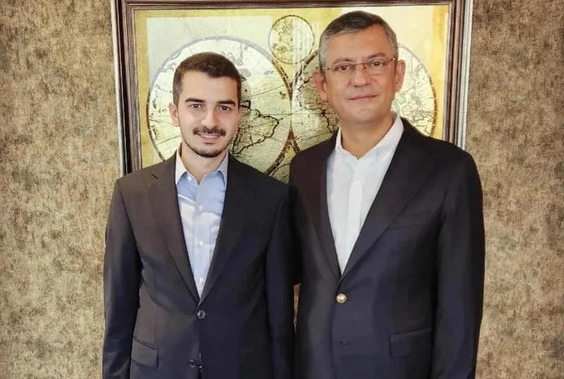 mevzuattan-haberi-yok-yalanda-ustune-yok-ozgur-ozelin-alevi-oldugu-icin-savci-olamadi-algisi-patladi-iste-huse-1709442512697.jpeg Mevzuattan haberi yok yalanda üstüne yok! Özgür Özel'in "Alevi olduğu için savcı olamadı" algısı patladı... İşte Hüseyin Can Güner gerçeği-3
