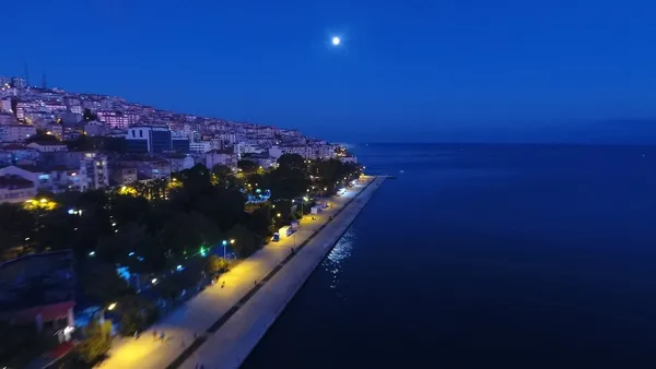 turkiyede-en-uzun-gece-ulkenin-en-kuzeyindeki-sinopta-yasanacak-1608555430297.jpg Türkiye'de en uzun gece ülkenin en kuzeyindeki Sinop'ta yaşanacak-2
