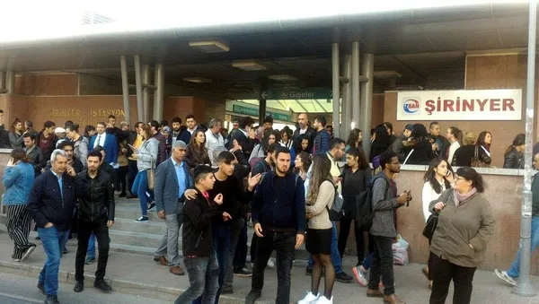 İZBAN'daki arıza vatandaşı mağdur etti-1
