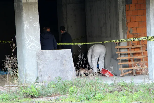 istanbulda-20-gundur-aranan-17-yasindaki-fatih-savasin-cansiz-bedeni-sislide-insaat-boslugunda-bulundu-1646388307152.jpg İstanbul'da 20 gündür aranan 17 yaşındaki Fatih Savaş'ın cansız bedeni Şişli'de inşaat boşluğunda bulundu-7