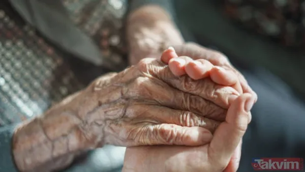 YAŞLI NÜFUSUN YAŞ GRUPLARINA GÖRE DAĞILIMI Yaşlı nüfusun yaş gruplarına göre dağılımı incelendiğinde 2020 yılında bu kitlenin yüzde 63,8'inin 65-74 yaş...