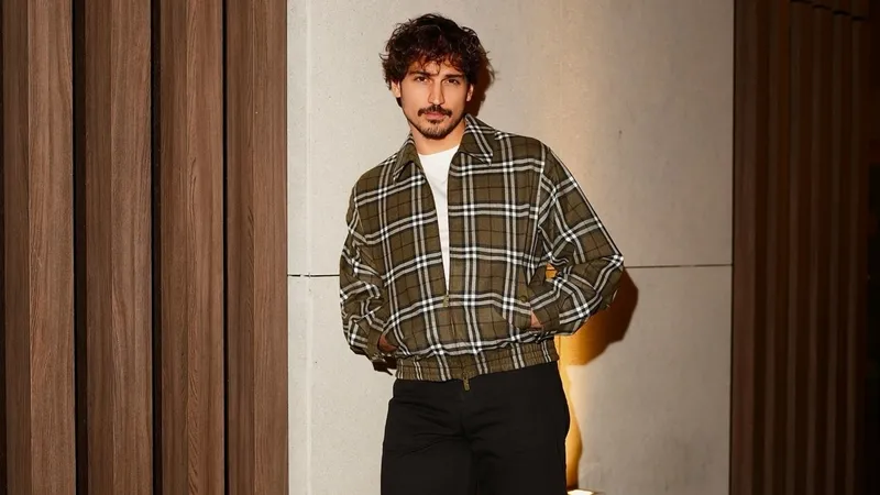 oktay-cubukun-kalbi-durdu-unlu-oyuncu-apar-topar-yogun-bakima-alindi-1777398037887.jpg Oktay Çubuk’un kalbi durdu: Ünlü oyuncu apar topar yoğun bakıma alındı-4