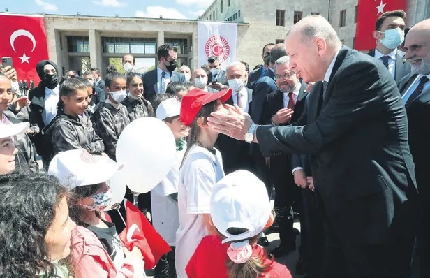 Başkan Recep Tayyip Erdoğan, dün AK Parti'nin grup toplantısında konuştu: 6'lı masa 2023'ü bile göremeyecek-5