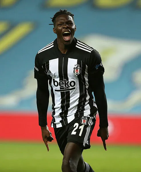 adem-ljajic-jeremain-lens-fabrice-nsakala-ve-douglas-besiktasa-5-ay-icin-50-milyon-liralik-fatura-1644235365167.jpg Adem Ljajic, Jeremain Lens, Fabrice N'Sakala ve Douglas! Beşiktaş'a 5 ay için 50 milyon liralık fatura-5