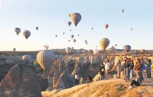 Kapadokya’da balon turizmi! Tur ve fotoğraf kuyruğu...