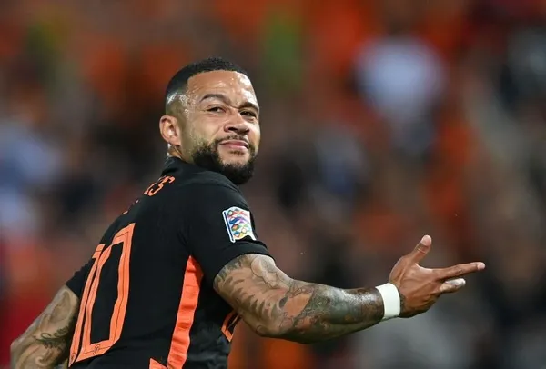 galatasarayda-transfer-harekati-icardi-giderse-ilk-aday-depay-1686867760261.jpeg