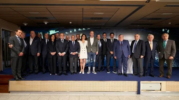 Real Madrid teknik direktörü Zinedine Zidane yine pantolon gazisi!-3