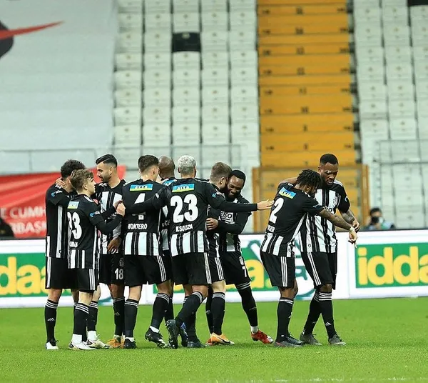 besiktas-evinde-sivasa-3-atti-ms-besiktas-3-0-sivasspor-1609178696088.jpeg