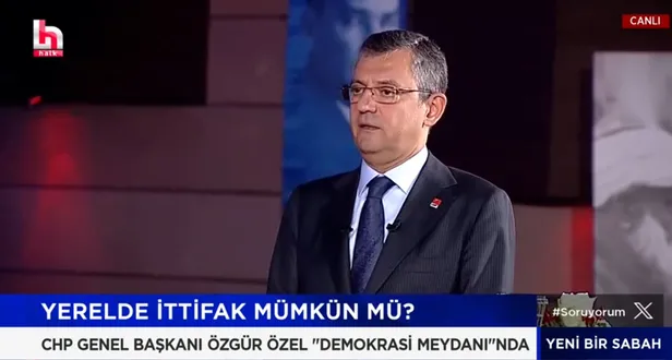 chp-yandasi-ugur-dundar-ozgur-ozelden-erken-sikildi-kanal-degistirdim-1700209145685.jpg CHP yandaşı Uğur Dündar, Özgür Özel'den erken sıkıldı... "Kanal değiştirdim"-3