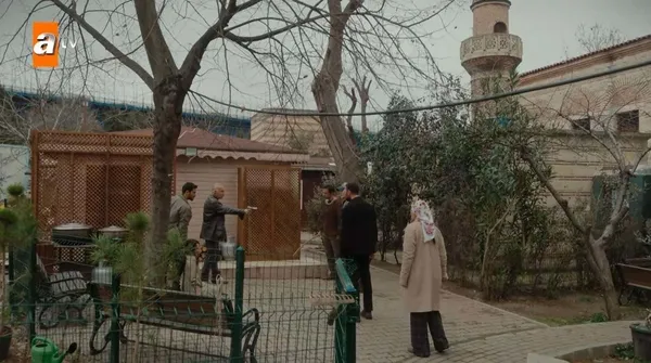 nefesler-tutuldu-ates-kuslari-gulayseyi-catalin-elinden-kurtardi-1677874788397.jpg Nefesler tutuldu! Ateş Kuşları Gülayşe’yi Çatal’ın elinden kurtardı-3