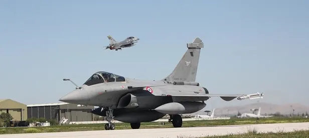 Üs bölgesine sızmaya çalışan teröristler öldürüldü