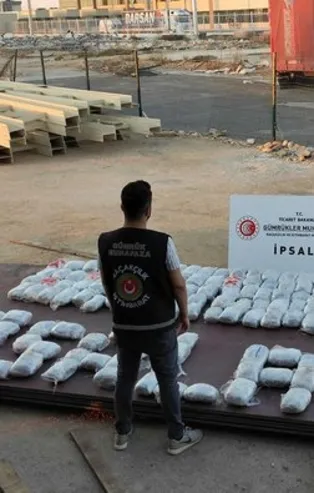 İpsala'da operasyon! TIR'dan 227 kilo esrar çıktı